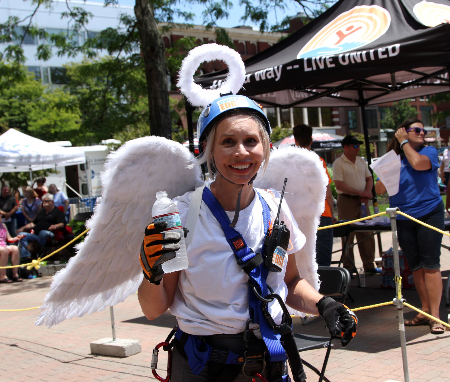 Scene Setter -- Angel rappels